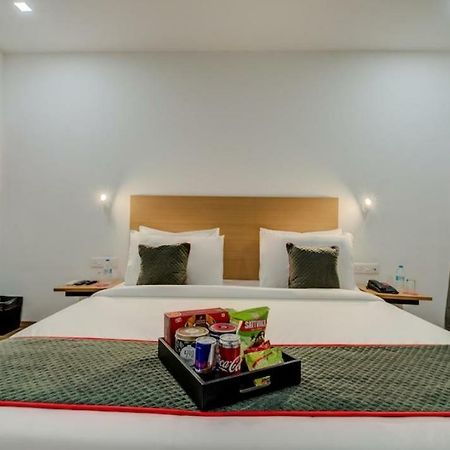 Hotel Town Plaza Pune Eksteriør billede